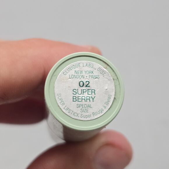 CLINIQUE LIPSTICK SUPER BERRY RaRe Vintage NOS .13 Oz - Picture 2 of 2